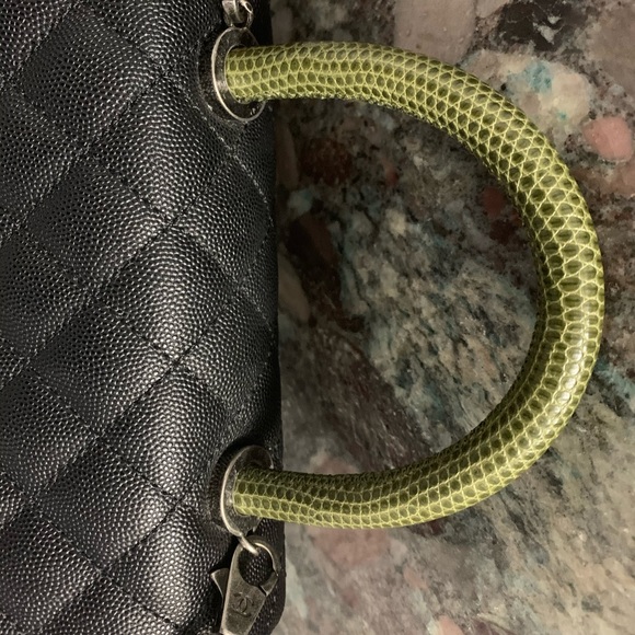 ❌SOLD❌ Chanel coco handle mini - Picture 2 of 8